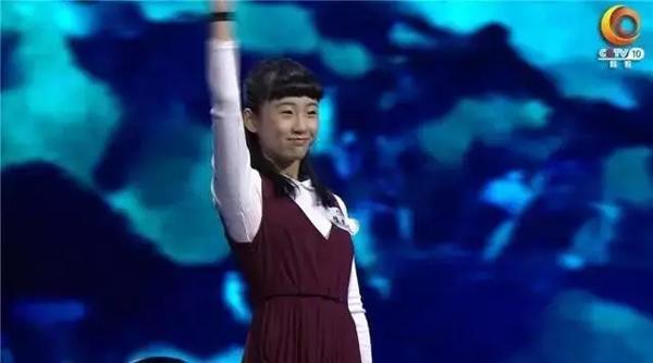 上海兩位女生因古詩詞大戰(zhàn)成名 這種能力太可貴