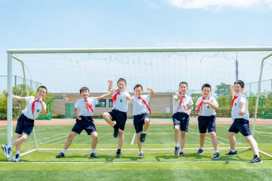 重慶高新區(qū)學(xué)子。