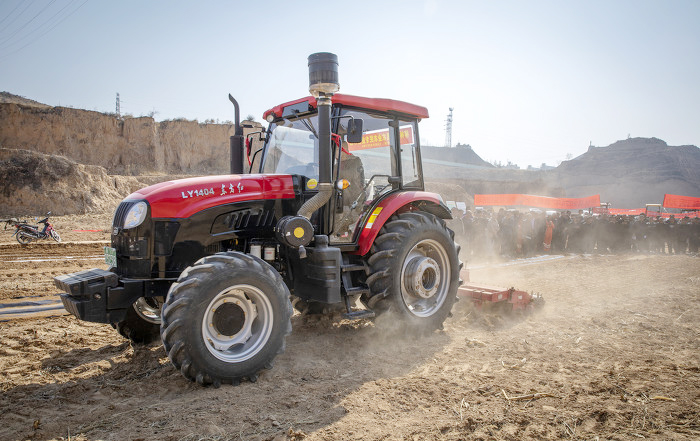 柳林:維護(hù)農(nóng)機(jī)消費(fèi)權(quán)益,護(hù)航農(nóng)民春耕備耕-45323.jpg 柳林:維護(hù)農(nóng)機(jī)消費(fèi)權(quán)益,護(hù)航農(nóng)民春耕備耕-45323.jpg